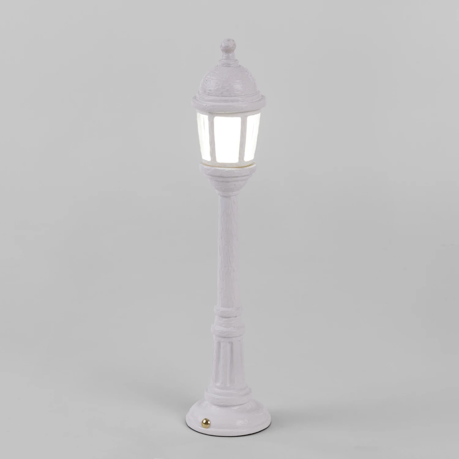 SELETTI Street Lamp LED-Außendekolampe, Akku, Weiß 4 SELETTI Street Lamp LED-Außendekolampe, Akku, Weiß – Bild 2