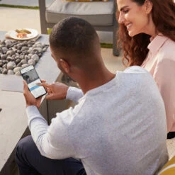 Yale CCTV Erweiterungs-Kamera Weiß -Laden Für Heimbeleuchtung 10011259 5