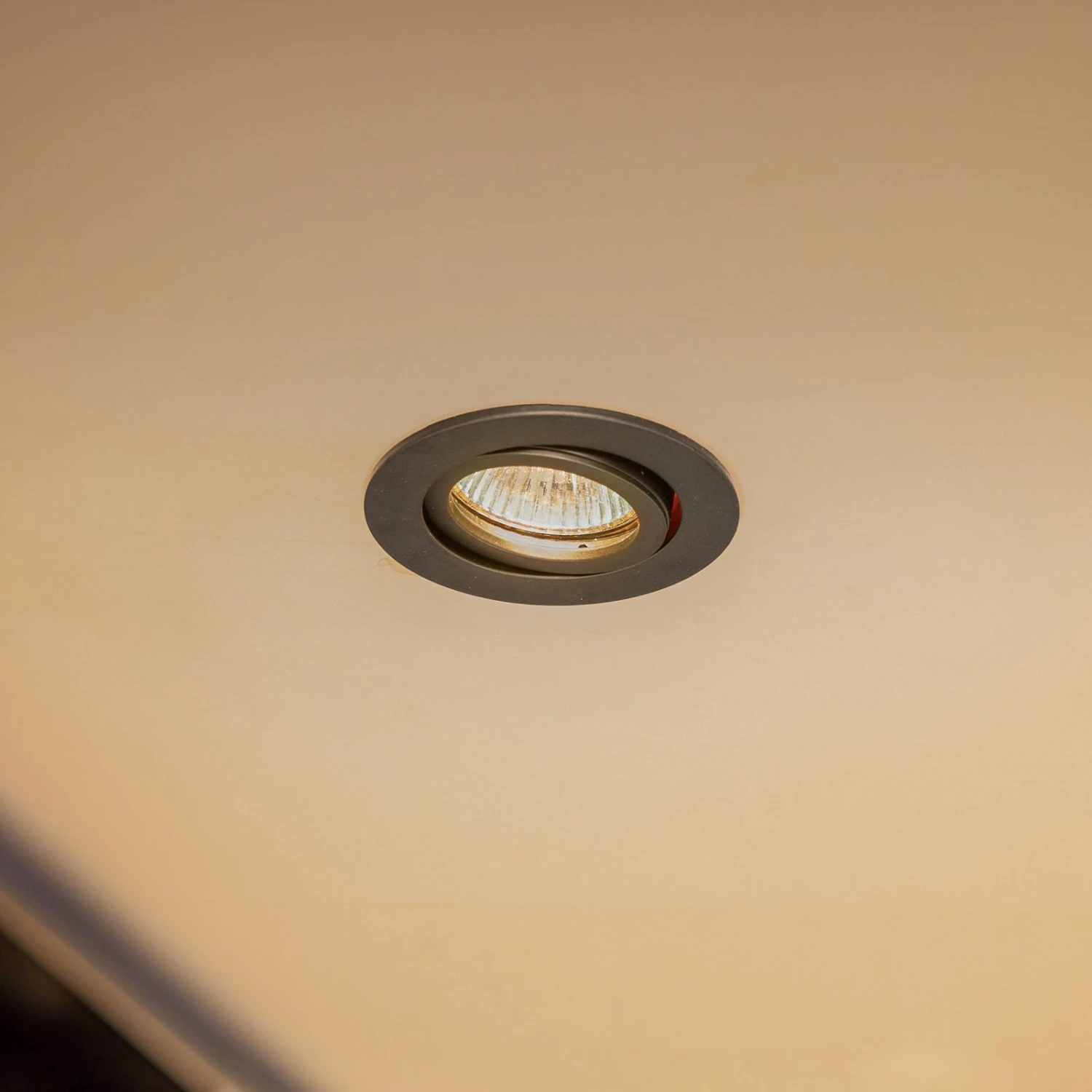 BRUMBERG Loop-R Gehäuse Für Einbaustrahler Schwarz 3 BRUMBERG Loop-R Gehäuse Für Einbaustrahler Schwarz