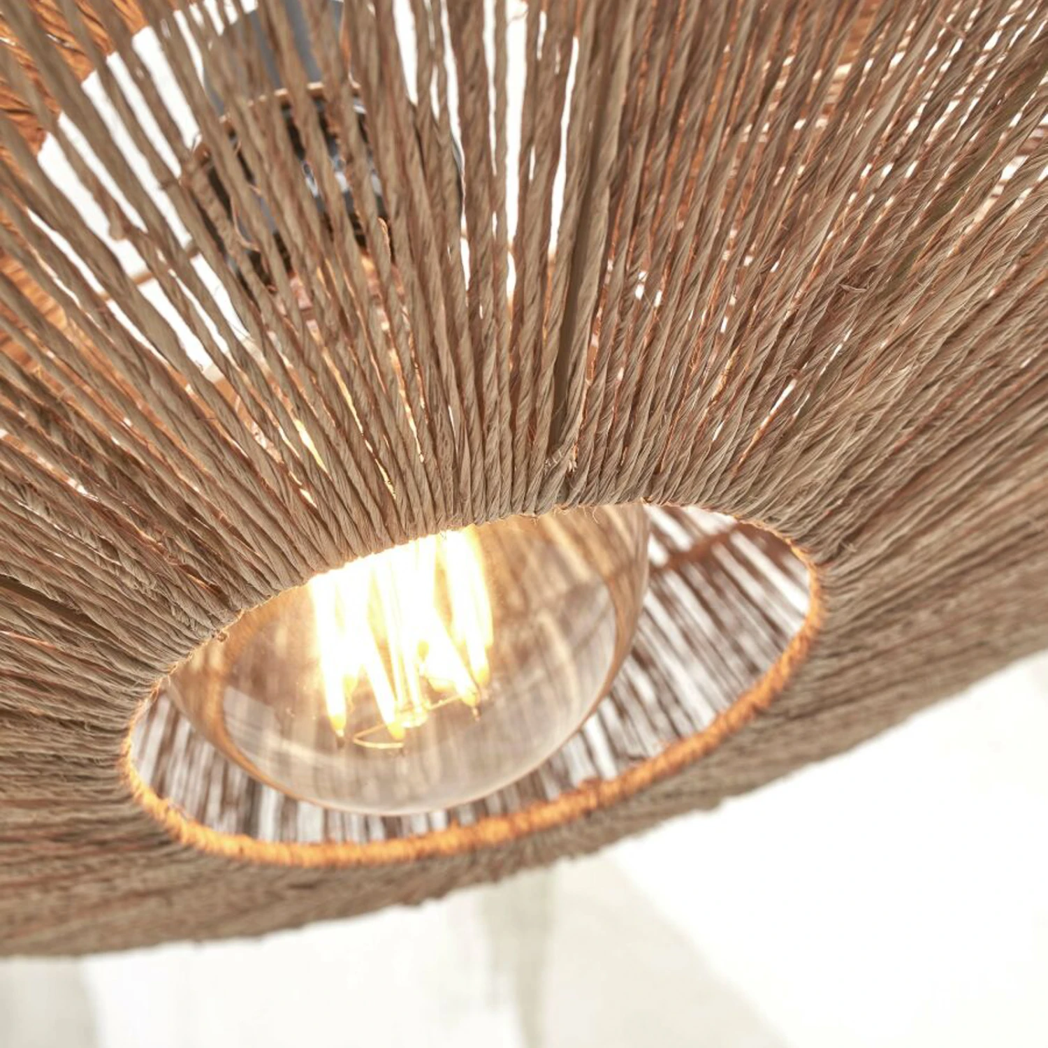 GOOD & MOJO Iguazu Hängelampe Ø 55cm Natur 6 GOOD & MOJO Iguazu Hängelampe Ø 55cm Natur – Bild 4