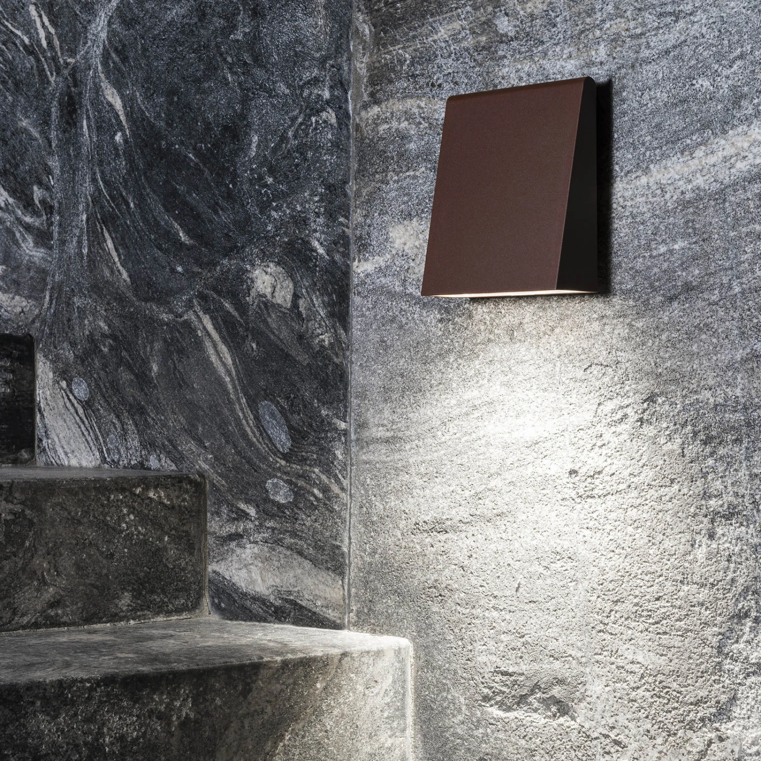 Artemide Cuneo LED-Außenwandleuchte, Rost 4 Artemide Cuneo LED-Außenwandleuchte, Rost – Bild 2