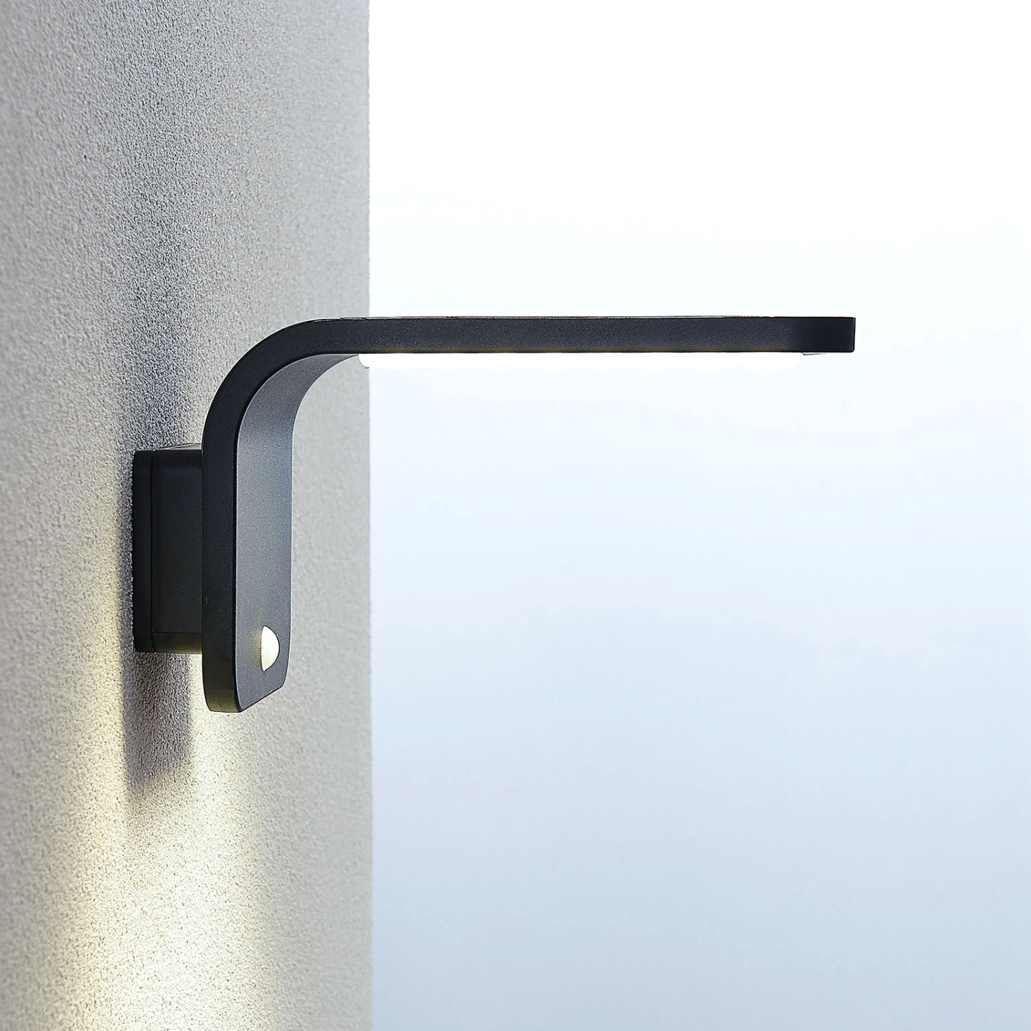 Lindby Koleno LED-Solarstrahler Mit Sensor, IP54 6 Lindby Koleno LED-Solarstrahler Mit Sensor, IP54 – Bild 4