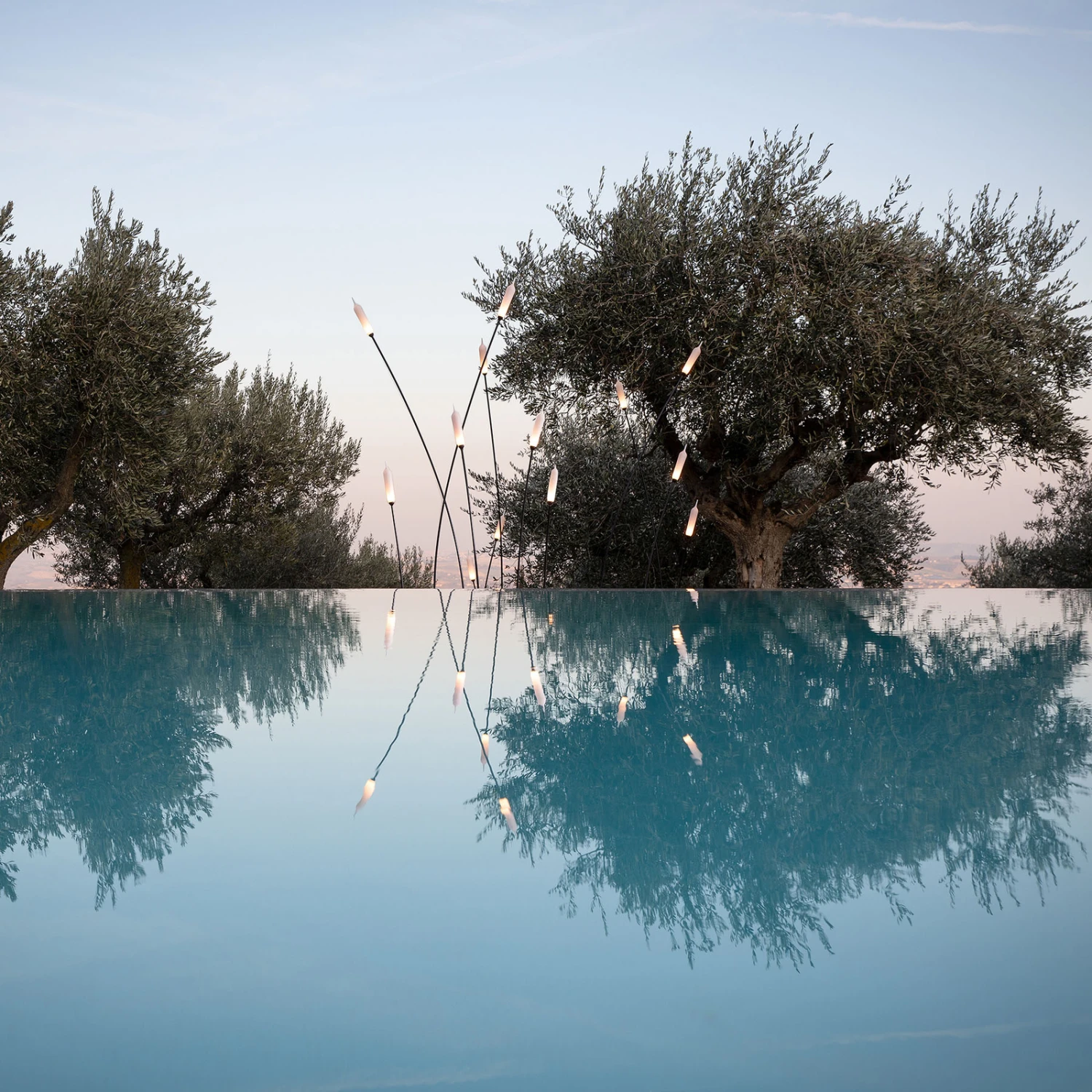 Karman Nilo LED-Erdspießleuchte, Höhe 220 Cm 10 Karman Nilo LED-Erdspießleuchte, Höhe 220 Cm – Bild 8