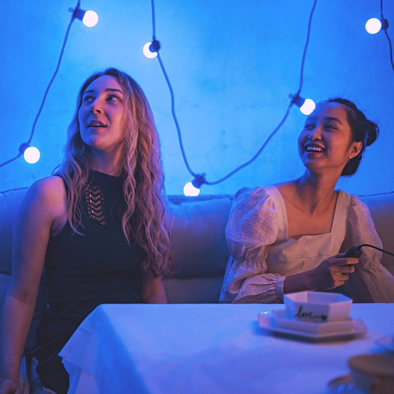 LED-Party-Lichterkette Twinkly Festoon Starter Kit 4 LED-Party-Lichterkette Twinkly Festoon Starter Kit – Bild 2