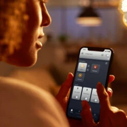 Philips Hue Kerzenlampe White Filament E14 4,5W -Laden Für Heimbeleuchtung 7534312 8